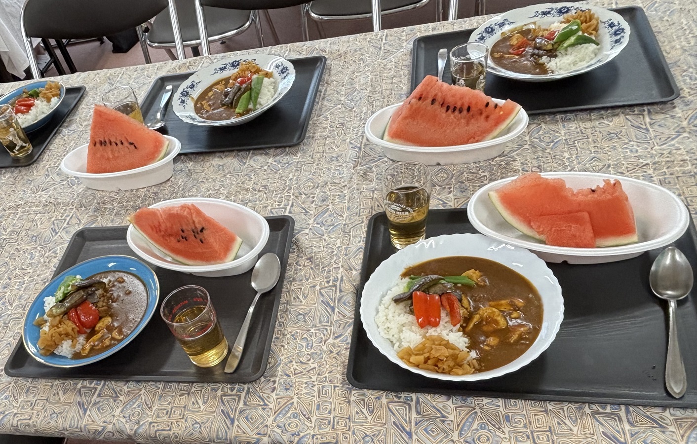 栄養量を考慮した食品選択、食べやすい調理を心がけました