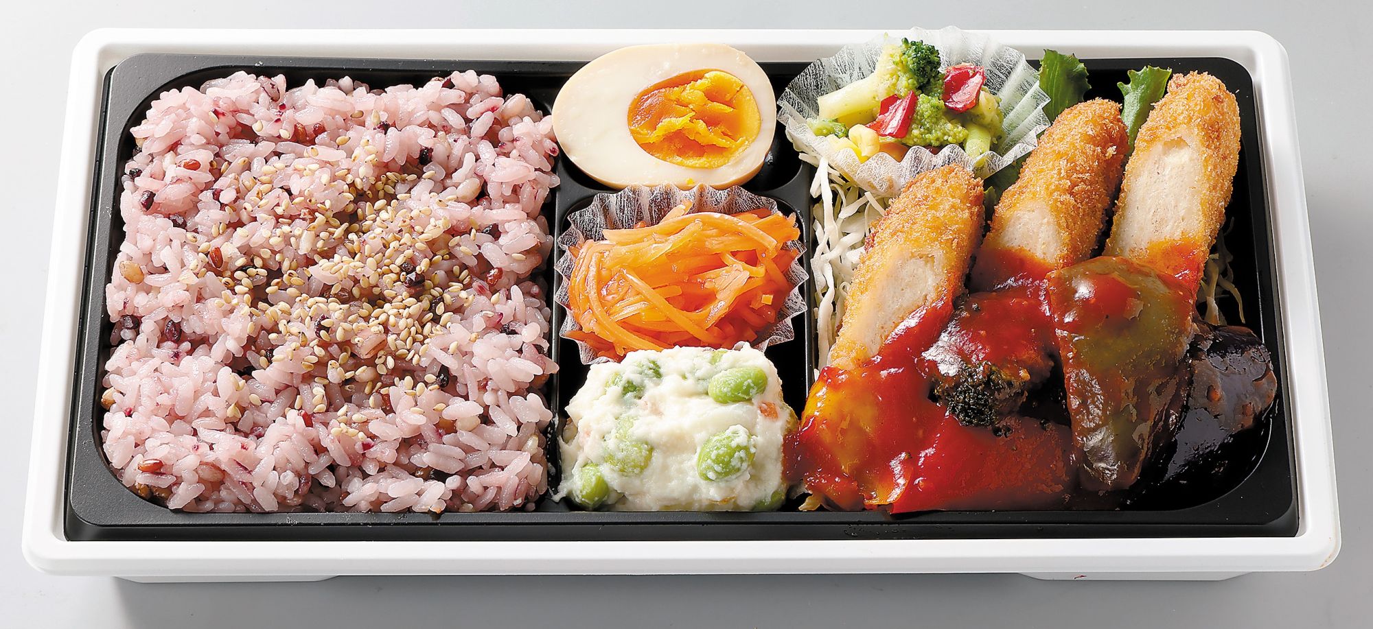 食文化栄養学科の学生が開発したおいしさと健康に配慮したお弁当がコープデリグループの店舗にて7/20(月)より発売