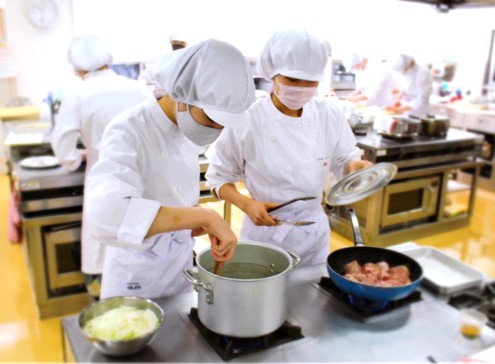 栄養的でおいしい食事づくりを自分のものに