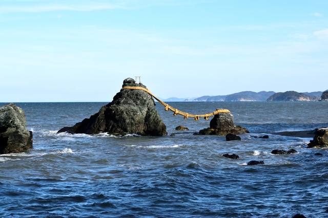 二見浦の夫婦岩（伊勢市）