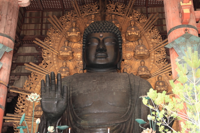 東大寺盧舎那仏像（とうだいじるしゃなぶつぞう）