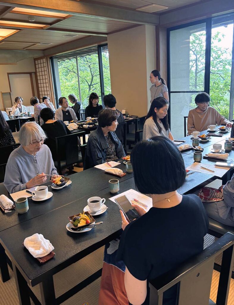 食事風景画像
