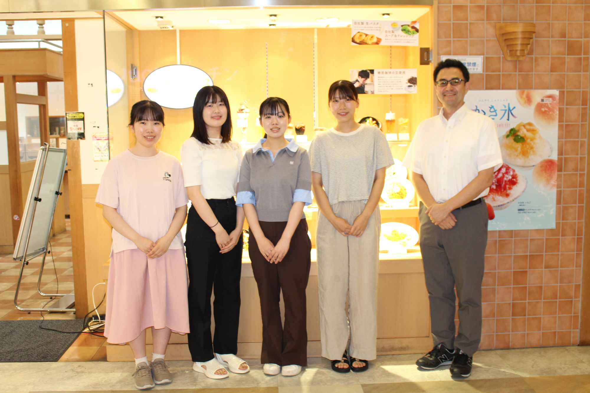 開発した学生と平口准教授