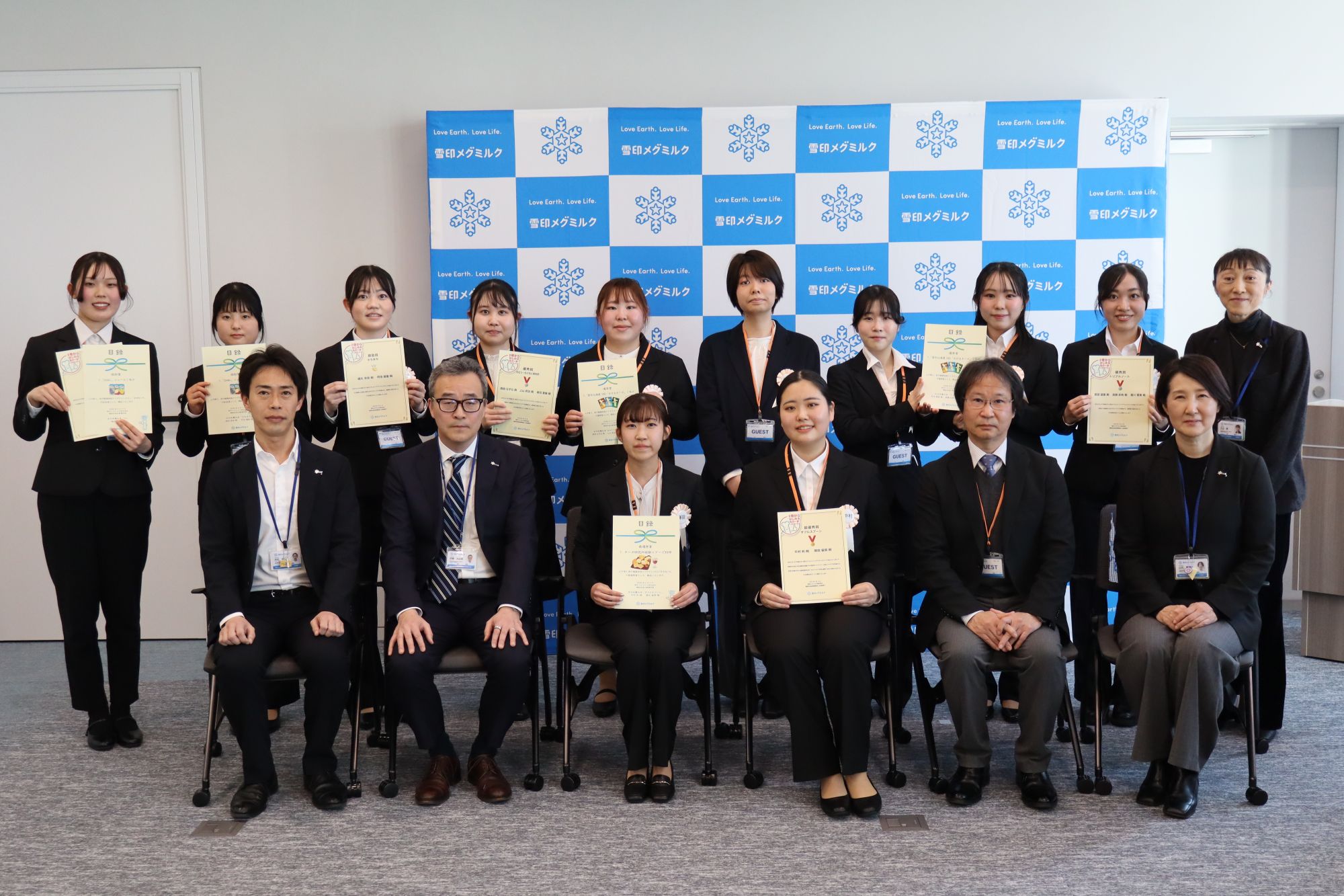 雪印メグミルク株式会社 共同開催　「＃骨からはじめる私の一歩」骨の健康啓発アイデアコンテスト 表彰式開催