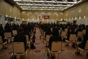 ▲密を避けての入学式